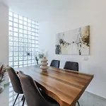 Bright Modern With Balcony Views By Pikhost Golem (Tirana)