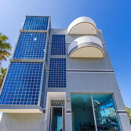 Apartment Bright Modern With Balcony Views Golem