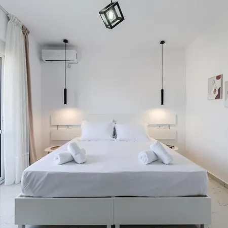 Apartment Bright Modern With Balcony Views Golem Golem (Tirana)