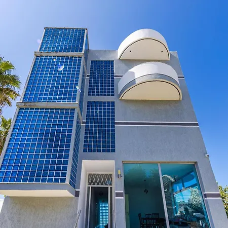 Bright Modern With Balcony Views By Pikhost *
