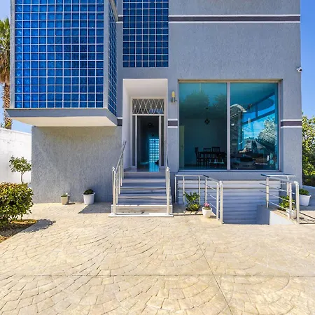 Apartament Bright Modern With Balcony Views By Pikhost