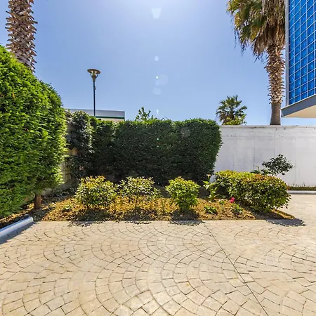 Apartament Bright Modern With Balcony Views By Pikhost Golem (Tirana)